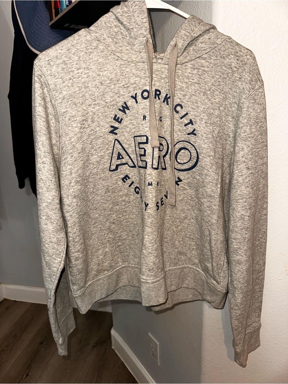 Aeropostale Heather Gray New York City Pullover Hoodie
